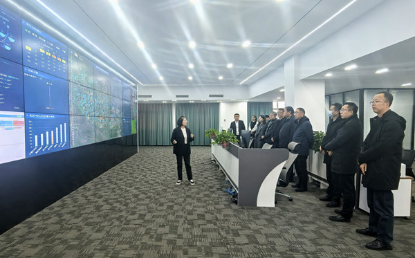 表部董事中圣调研 (2)_副本.jpg