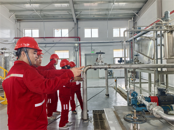 延安PNG电子公司下寺湾污水处置项目 员工实操培训.jpg